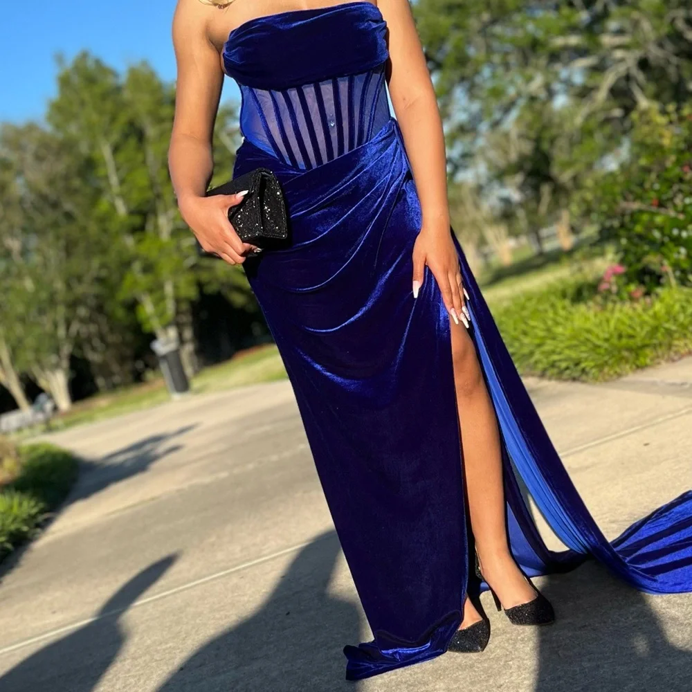 PROM DRESS - Picture 4 of 4